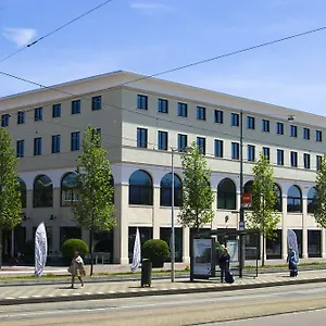 4* فندق توانتي إييت